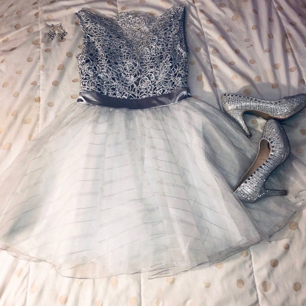Trixxi Women’s Homecoming dress
